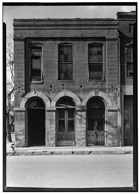 Historic Kahn Hotel - Image 3