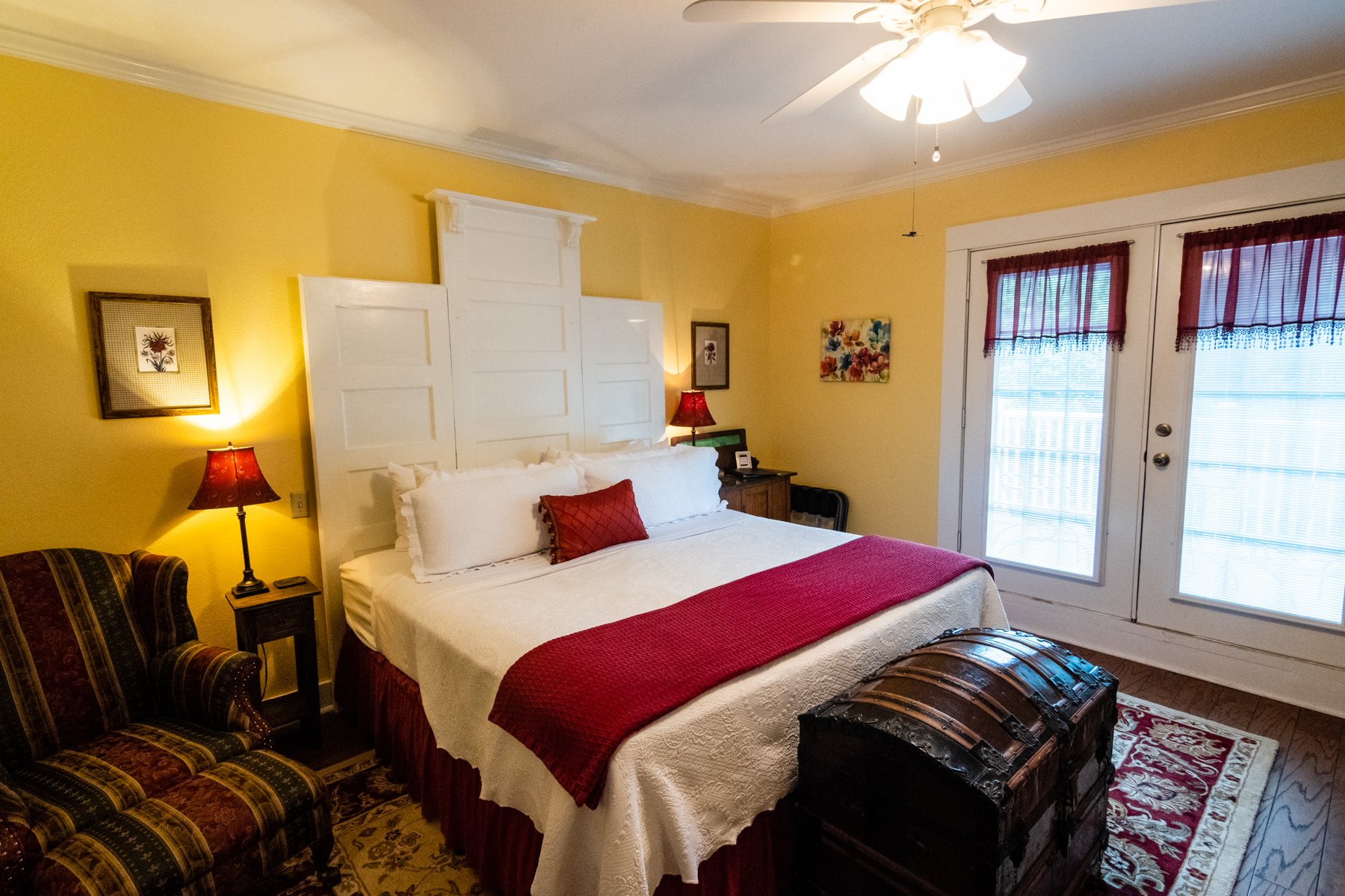 Kennedy Manor B&B - Image 4
